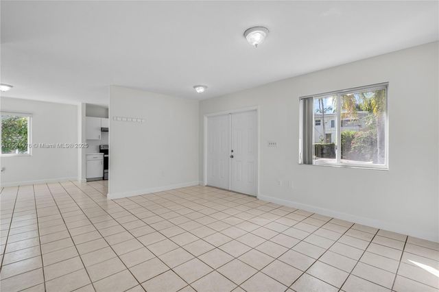 2815 SW 39th Ave 2817, Miami, FL 33134