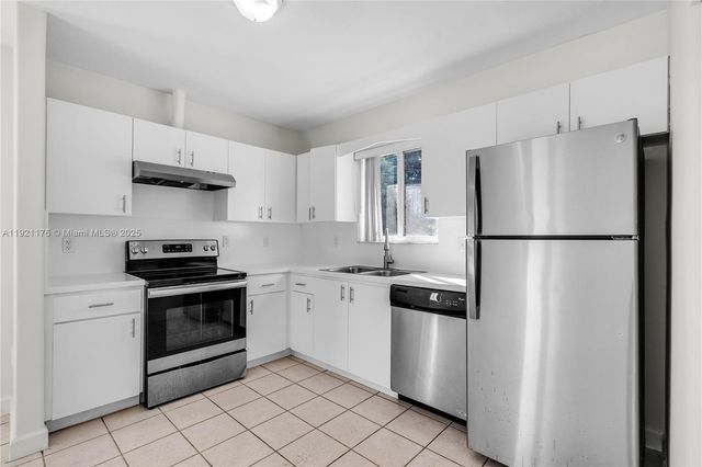 2815 SW 39th Ave 2817, Miami, FL 33134