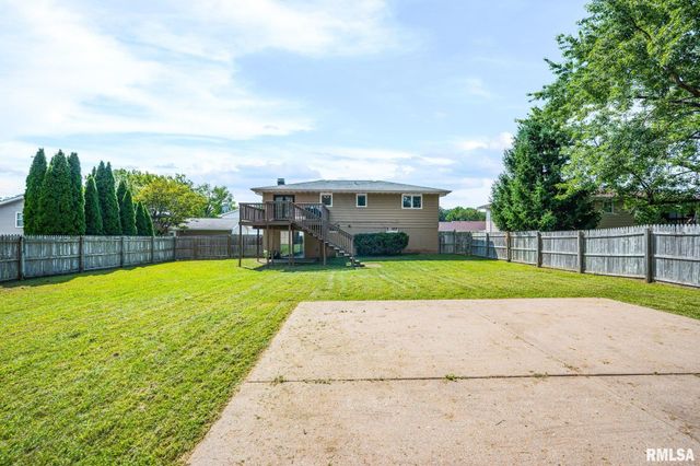 3600 W BENNINGTON Court, Peoria, IL 61615