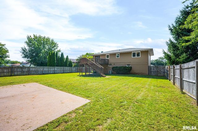 3600 W BENNINGTON Court, Peoria, IL 61615