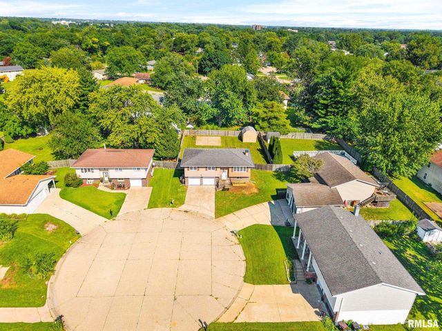 3600 W BENNINGTON Court, Peoria, IL 61615