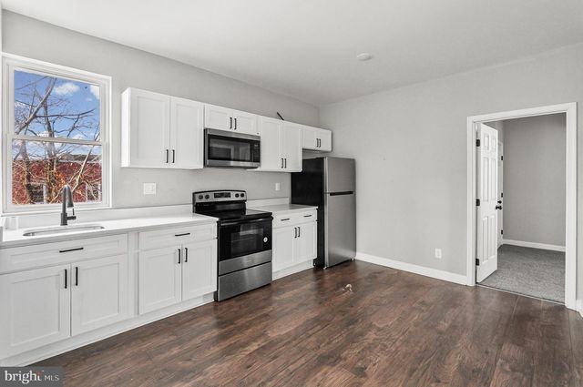 2301 WHITTIER AVE, Baltimore, MD 21217