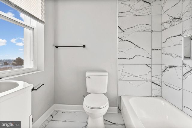 2301 WHITTIER AVE, Baltimore, MD 21217