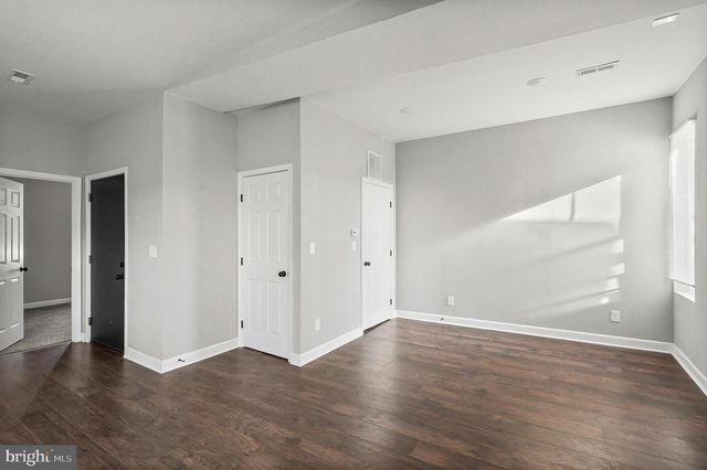 2301 WHITTIER AVE, Baltimore, MD 21217