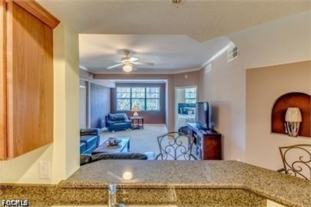 12940 Positano CIR 203, Naples, FL 34105
