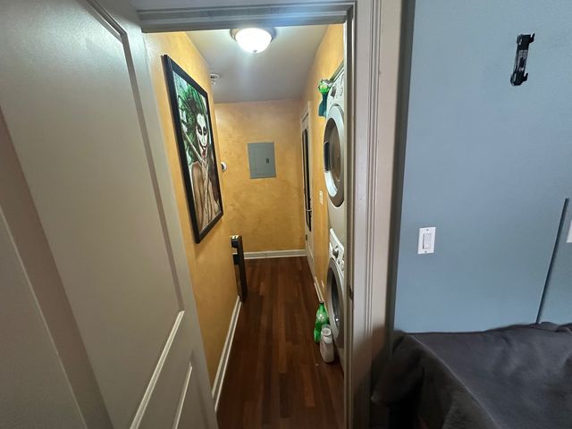 4718 N Beacon Street 2S, Chicago, IL 60640