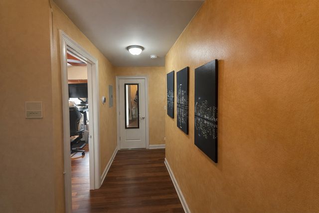 4718 N Beacon Street 2S, Chicago, IL 60640