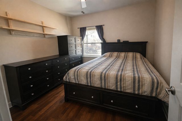 4718 N Beacon Street 2S, Chicago, IL 60640