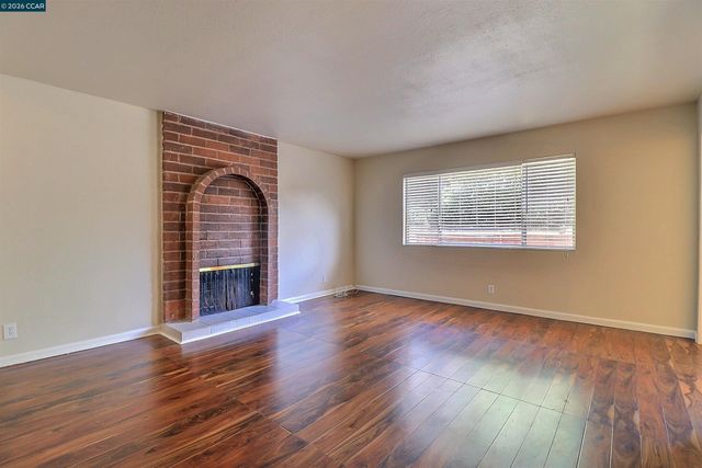 126 Woodview Ct, Martinez, CA 94553