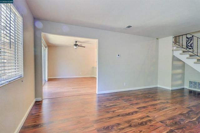 126 Woodview Ct, Martinez, CA 94553