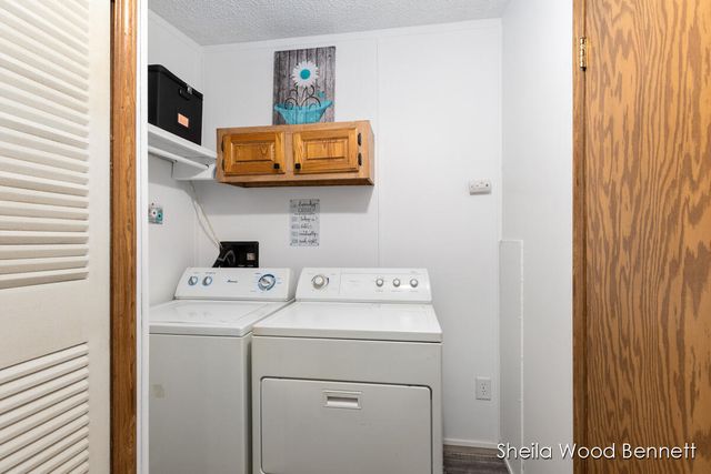 7838 E 80th Street, Howard City, MI 49329