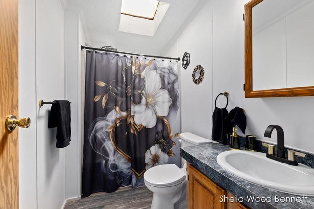 7838 E 80th Street, Howard City, MI 49329