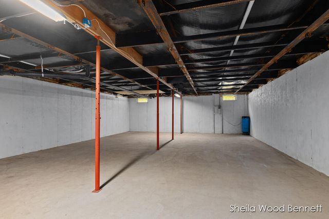 7838 E 80th Street, Howard City, MI 49329