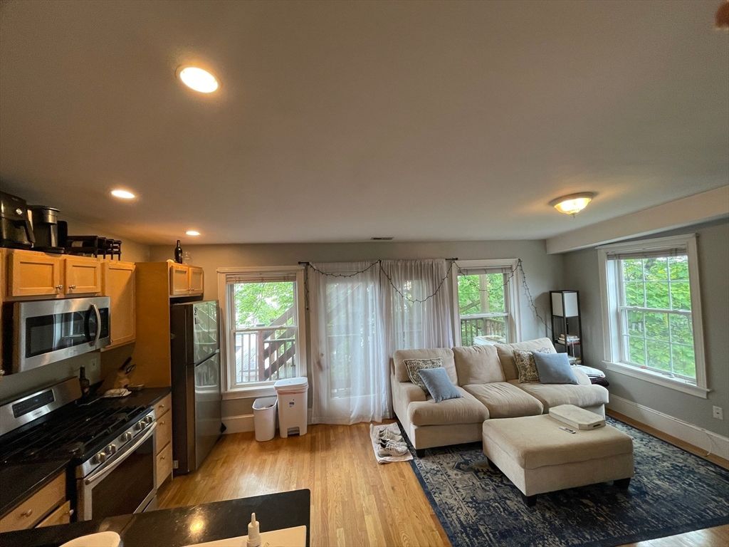 302 W. 3rd St. 3, Boston, MA 02127