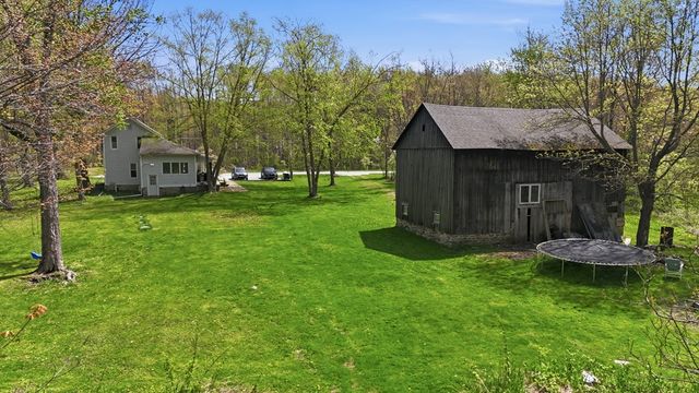 6512 Clay Street, Thompson, OH 44086