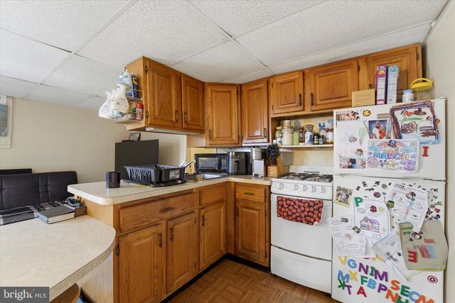 828 FAIRFAX RD, Drexel Hill, PA 19026