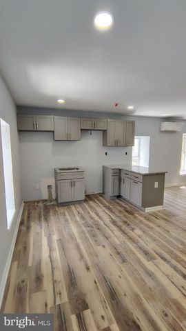 3412 N 19TH ST, Philadelphia, PA 19140