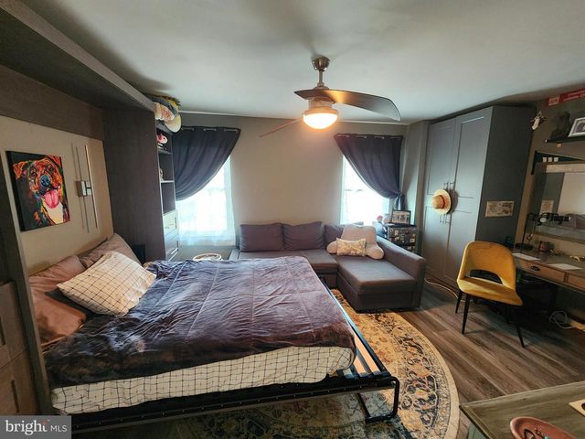 163 LEEDOM WAY, Newtown, PA 18940