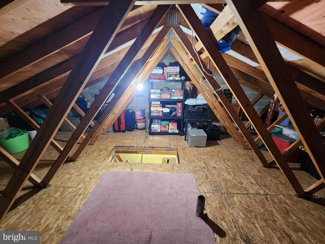 163 LEEDOM WAY, Newtown, PA 18940