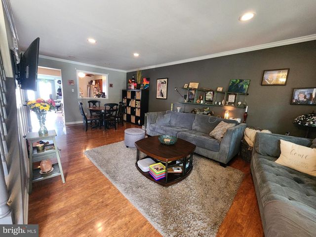 163 LEEDOM WAY, Newtown, PA 18940