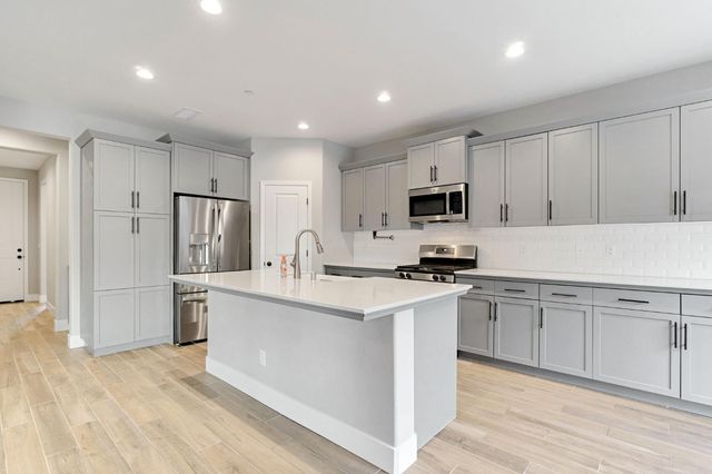 4415 Horizon Drive, Madera, CA 93636