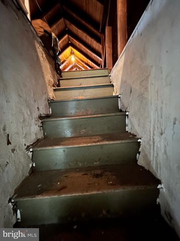 139 E CATHERINE ST, Chambersburg, PA 17201