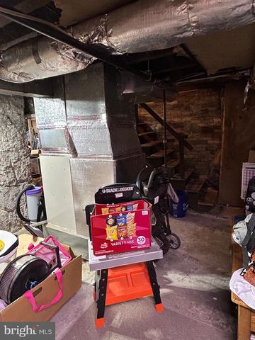 139 E CATHERINE ST, Chambersburg, PA 17201