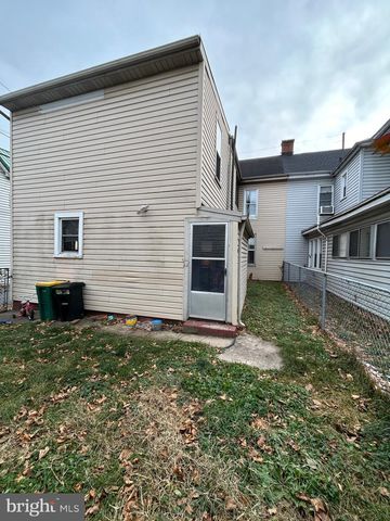 139 E CATHERINE ST, Chambersburg, PA 17201