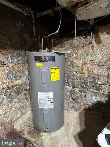 139 E CATHERINE ST, Chambersburg, PA 17201