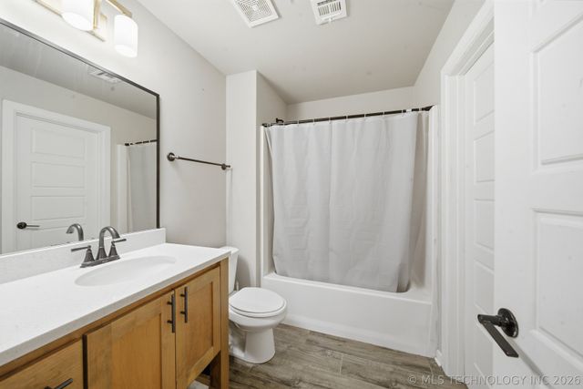 6440 E 147th Street S, Bixby, OK 74008