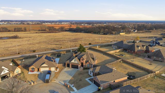 6440 E 147th Street S, Bixby, OK 74008