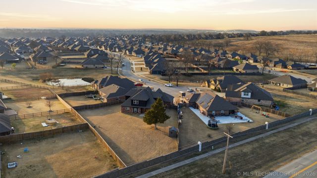 6440 E 147th Street S, Bixby, OK 74008