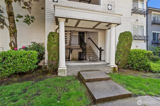 15415 35th Avenue W #B102, Lynnwood, WA 98087