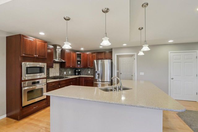 208 Steeple COURT, Johnson Creek, WI 53038