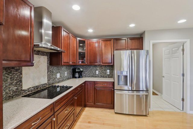 208 Steeple COURT, Johnson Creek, WI 53038
