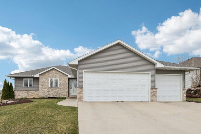 208 Steeple COURT, Johnson Creek, WI 53038