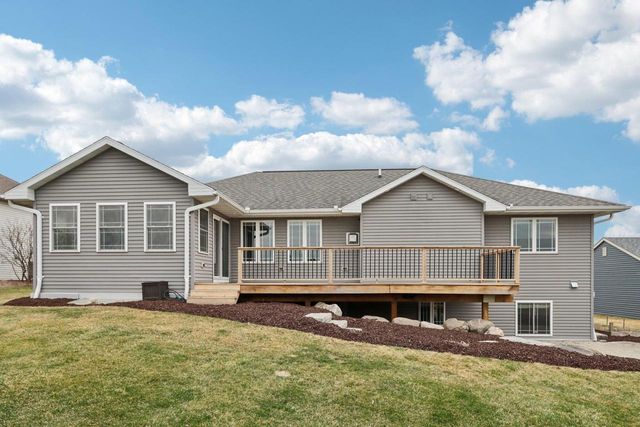 208 Steeple COURT, Johnson Creek, WI 53038