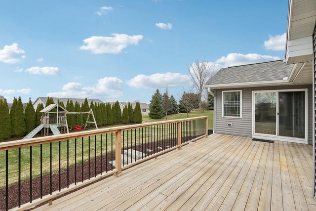 208 Steeple COURT, Johnson Creek, WI 53038