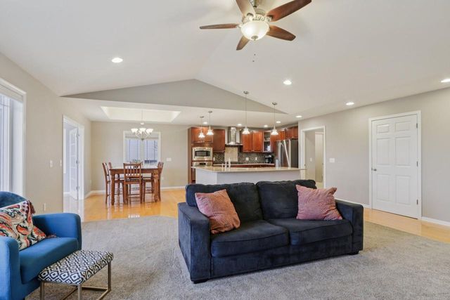 208 Steeple COURT, Johnson Creek, WI 53038