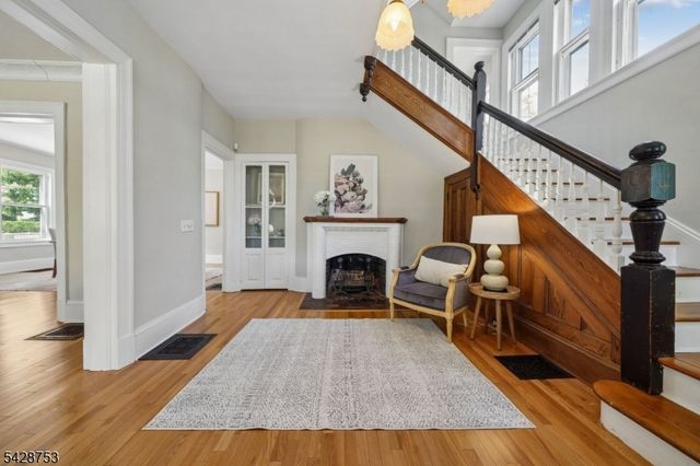 215 Inwood Ave, Montclair Twp., NJ 07043