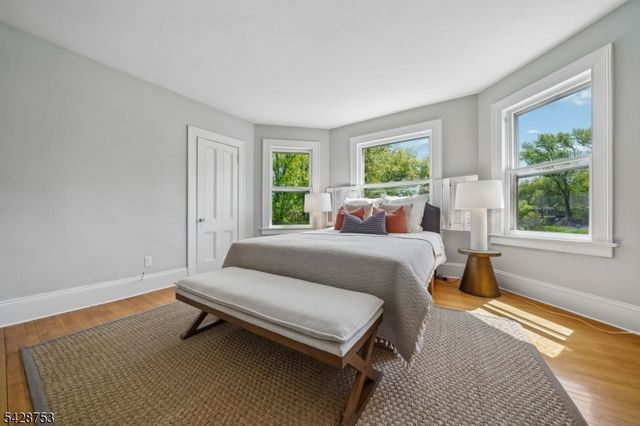 215 Inwood Ave, Montclair Twp., NJ 07043