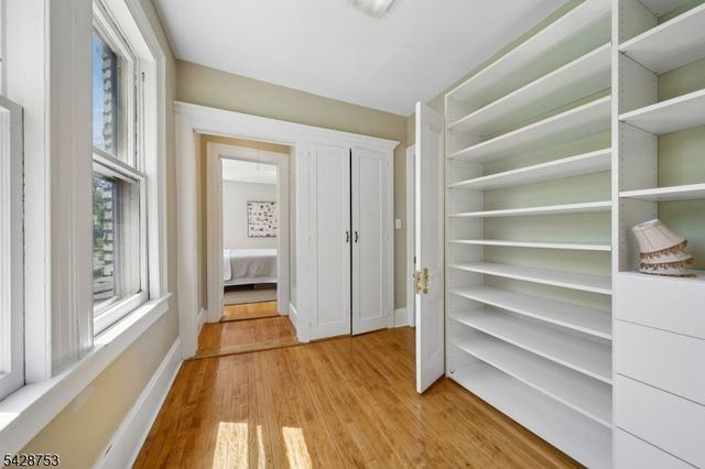 215 Inwood Ave, Montclair Twp., NJ 07043