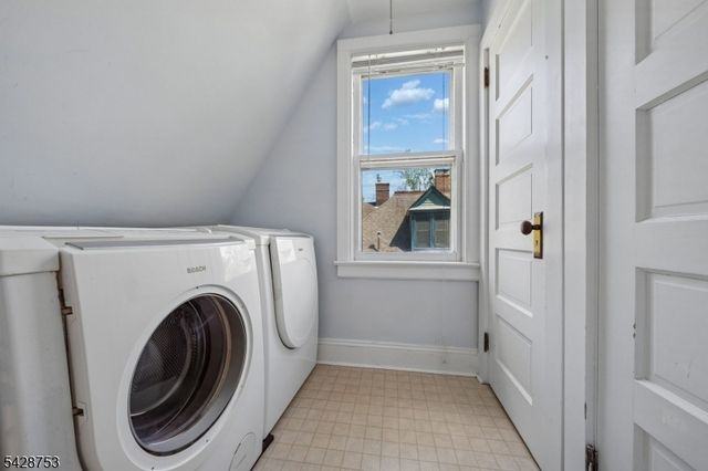 215 Inwood Ave, Montclair Twp., NJ 07043