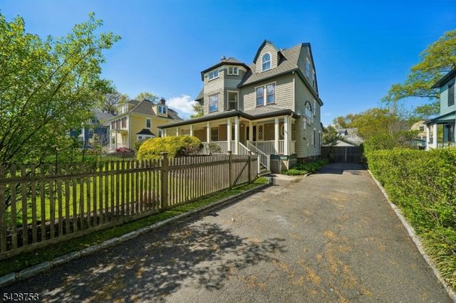 215 Inwood Ave, Montclair Twp., NJ 07043