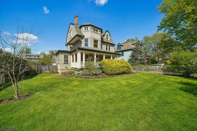 215 Inwood Ave, Montclair Twp., NJ 07043