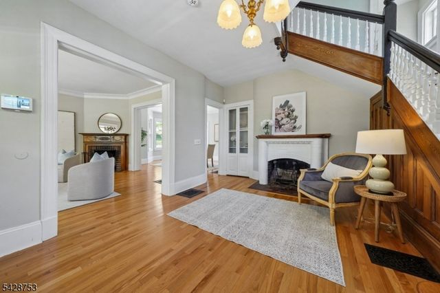 215 Inwood Ave, Montclair Twp., NJ 07043