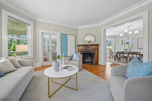 215 Inwood Ave, Montclair Twp., NJ 07043