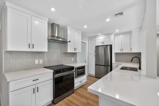 5743 Ludington Drive, Houston, TX 77035