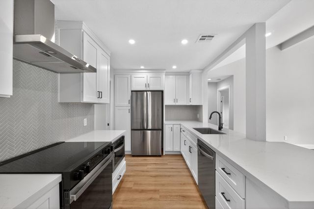 5743 Ludington Drive, Houston, TX 77035