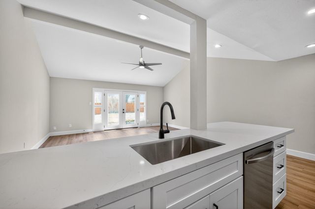 5743 Ludington Drive, Houston, TX 77035